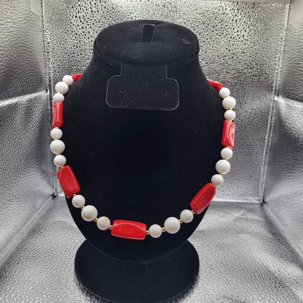 Vintage 50s Acrylic Beaded Necklace